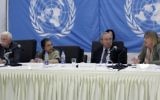 Richard Goldstone et Christina Chinkin lors d'une audition à l'ONU (Crédit : Nations unies/Flash 90)