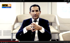 Patrick Drahi, président de la chaîne d'information i24News. (Crédit : capture d'écran YouTube/BFM)