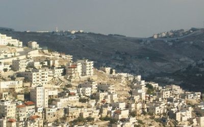 Vue sur Jérusalem Est (Crédit : Anthony Baratier/Wikimedia commons)