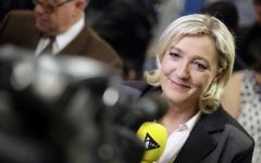 La présidente du parti français d'extrême-droite, le Front National, Marine Le Pen, à Nanterre, le 30 mars 2014 (Crédit : Kenzo Tribouillard/AFP)