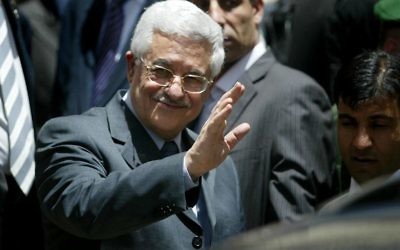 Le président de l'Autorité palestinienne, Mahmoud Abbas, 2006 (Crédit : Ahmed Gharabli /Flash90)