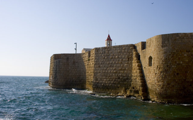Le port d'Akko (Crédit : CC BY Yaniv Ben-Arie/Flickr) Le port d'Akko (Crédit : CC BY Yaniv Ben-Arie/Flickr)