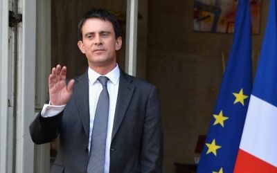 Manuel Valls lors de son entrée en fonction à Matignon, le 1er avril 2014 (Crédit : Pascal Le Segretain/Getty Image/JTA)
