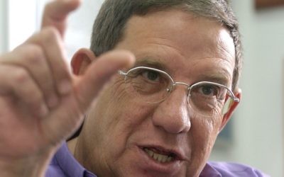 Carmi Gillon, ancien directeur du Shin Bet,  en 2007 (Crédit : Orel Cohen/Flash 90)