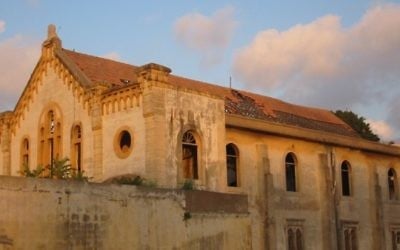 La synagogue Magen Avraham avant restauration à Beyrouth (Crédit : YC2TLV/Wikimedia commons/CC BY SA 3.0)