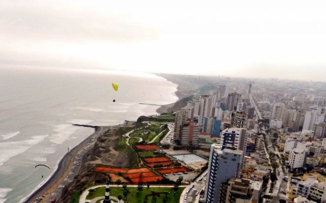 Vue sur Lima, Pérou (Crédit : CC BY.SA/Imperial94/Flickr)