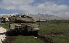 Un tank de l'armée israélienne dans le Golan 
(Crédit : AFP/Jalaa Marey)