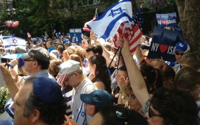 Rassemblement pro-israélien à New York - 28 juillet 2014 (Crédit : Jeff Rafalaf)