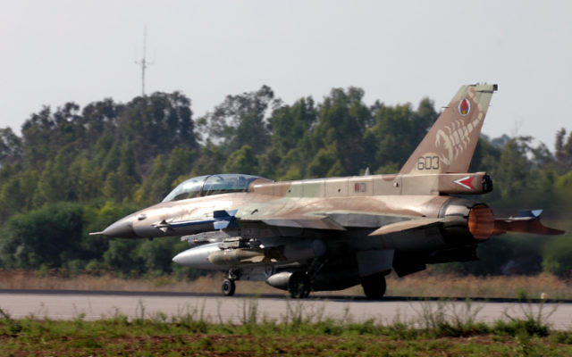 F-16D 'Barak (Crédit : Tsahi Ben-Ami/Flash 90)