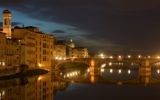 Vue sur le fleuve de l'Arno à Florence (Crédit : CC-BY-SA Longino/Wikimedia Commons)