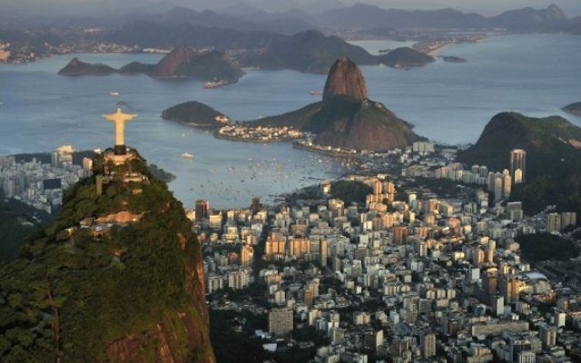 Vue sur la baie de Rio (Crédit : via Shutterstock)