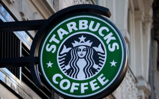 Starbucks est le leader mondial du café dans le monde avec près de 21000 cafés répartis dans 62 pays (Crédit : Starbucks Image Via Shutterstock) Starbucks est le leader mondial du café dans le monde avec près de 21000 cafés répartis dans 62 pays (Crédit : Starbucks Image Via Shutterstock)