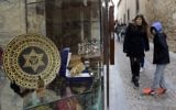 Illustration : Des personnes se tenant près d’une boutique de souvenirs, dans l’ancien quartier juif de Tolède, en Espagne, le 27 février 2014. (Crédit : Gerard Julien/AFP)