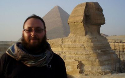 Le journaliste Steven Sotloff en Egypte en 2011 (Crédit : Facebook/Oren Kessler)
