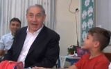 Benjamin Netanyahu lors du premier jour de classe (Crédit : capture d'écran Ynet)