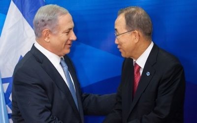 Benjamin Netanyahu et Ban Ki-moon - 13 octobre 2014 (Crédit : Emil Salman/POOL/Flash90)
