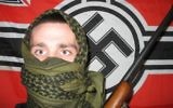 Illustration d'un néo-nazi (Crédit : CC BY-SA 3.0, par Froofroo, Wikimedia Commons)