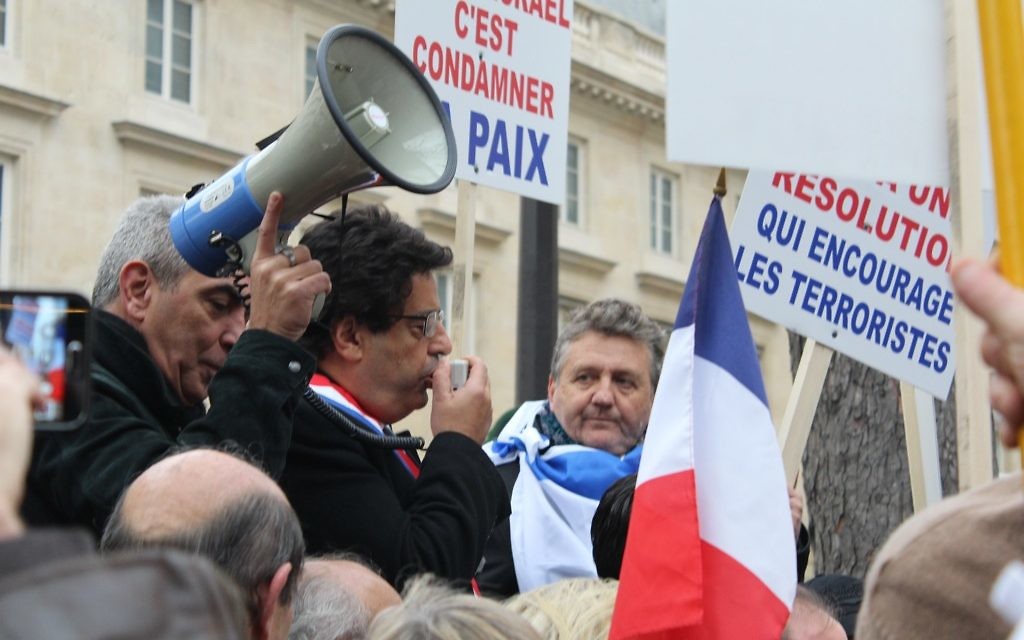 Meyer Habib à Paris - Reconnaissance de l'État palestinien : les associations juives manifestent à Paris - 2 décembre 2014 (Crédit : Glenn Cloarec/Times of Israël)