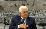 Le président de l'Autorité palestinienne Mahmoud Abbas à Ramallah le14 décembre 2014 (Crédit : AFP/Abbas Momani)