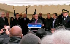 Bernard Cazeneuve, alors ministre de l'Intérieur lors d'un rassemblement contre l’antisémitisme à Créteil, le 7 décembre 2014. (Crédit : Henri Bettan/Times of Israël)