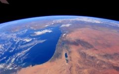 Israël vu de l'espace, comme on le voit dans une série de photos prises par l'astronaute Barry Wilmore à la Station spatiale internationale, le 25 décembre 2014. (crédit photo: NASA)