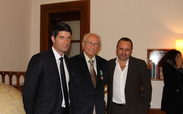 Patrick Maisonnave, ambassadeur de France en Israël, M. Zeev Sternhell, historien, et Olivier Rubinstein, conseiller de coopération et d'action culturelle et  Directeur de l'Institut français d'Israël (Crédit : ambassade de France)