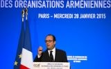 Le président français François Hollande prononce un discours lors du dîner annuel tenu au Conseil de Coordination des Organisations Arméniennes de France (CCAF) le 28 janvier 2015 Paris. (Crédit : AFP PHOTO / POOL / IAN LANGSDON)