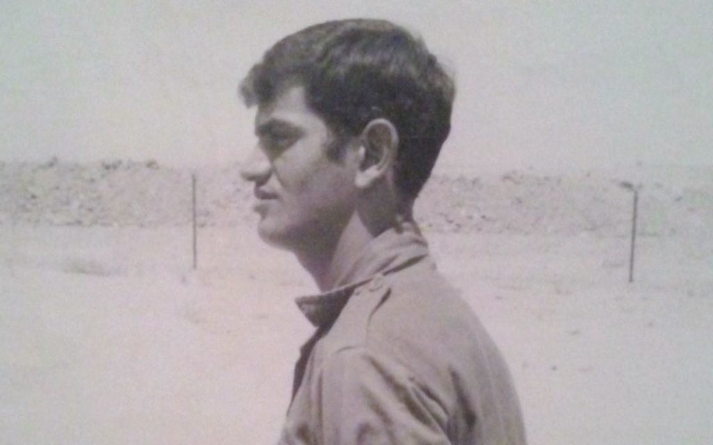 Arye David de Gedera essaie de retrouver les soldats israéliens qu'il avait aidé à sauver pendant en 1973 (Crédit : Autorisation d'Arye David) Arye David de Gedera essaie de retrouver les soldats israéliens qu'il avait aidé à sauver pendant en 1973 (Crédit : Autorisation d'Arye David)