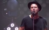 Le chanteur de One Republic, Ryan Tedder (Crédit : capture d'écran YouTube)