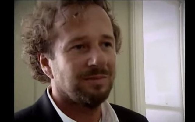 L'ancien ministre néerlandais Herman Heinsbroek (Crédit : YouTube screen capture) L'ancien ministre néerlandais Herman Heinsbroek (Crédit : YouTube screen capture)