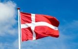 Illustration du drapeau du Danemark (Crédit : Jacob BÃ¸tter/CC BY 2.0/Wikimedia commons)
