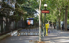 Illustration de la station de métro des Buttes Chaumont  (Crédit : Clicsouris/Wikimedia Commons/CC BY SA 3.0)