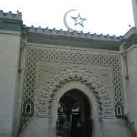 La Grande mosquée de Paris. Illustration. (Crédit : Wikimedia Commons)
