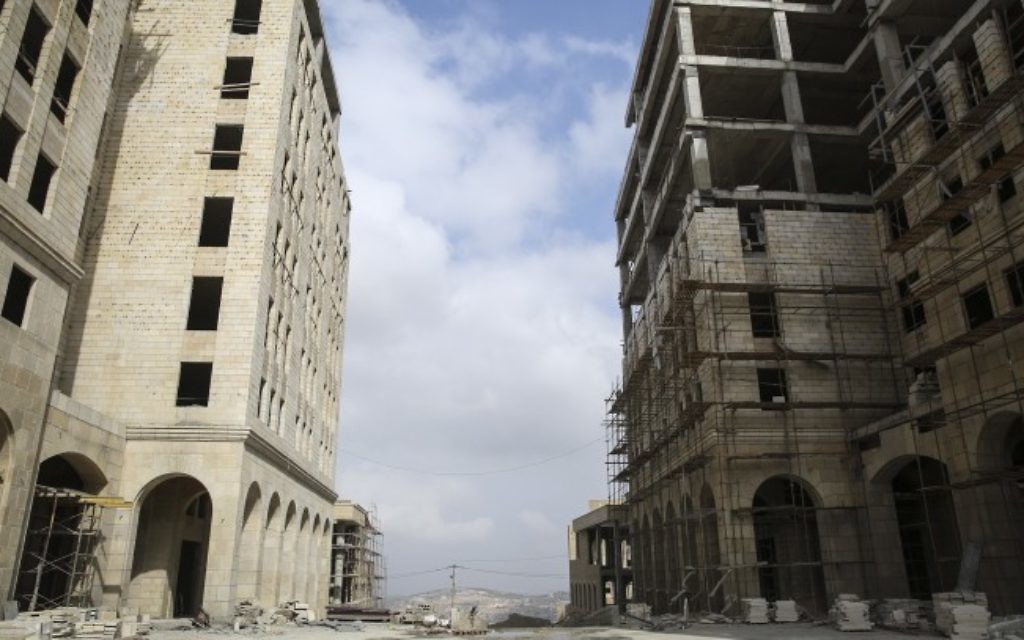 Une vue de la nouvelle ville palestinienne en construction le 23 février 2014. (Crédit : Hadas Parush/Flash 90) Une vue de la nouvelle ville palestinienne en construction le 23 février 2014. (Crédit : Hadas Parush/Flash 90)