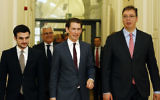 Sebastian Kurz, au centre, à Vienne, en 2014. (Crédit : Bundesministerium für Europa, Integration und Äusseres/Creative Commons/Wikimedia)