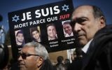 "Morts parce que Juifs" ; enterrement en Israël des victimes de l'Hyper Cacher de Vincennes, en janvier 2015. (Crédit : Flash90)