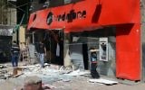 L'un des commerces visés par l'attentat du Caire du 26 février 2015 qui a tué une personne (Crédit : MOHAMED EL-SHAHED / AFP)