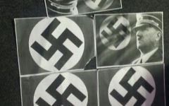 Les images d'une croix gammée et d'Hitler affichée à l'universite de Cape Town en Afrique du Sud le 18 mars 2015 (Crédit : Autorisation Saujs Cape Town)