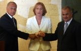 Tzipi Livni, Abdul-Ilah Khatib, de Jordanie et Ahmed Aboul Gheit, d'Egypte, lors d'une rencontre à Jérusalem le 25 juillet 2007 (Crédit : Orel Cohen/Flash90)