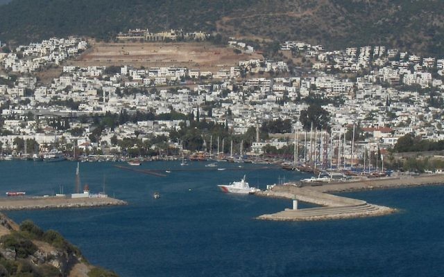Vue sur le port de Bodrum (Crédit : CC BY-SA 3.0/Wikimedia commons)