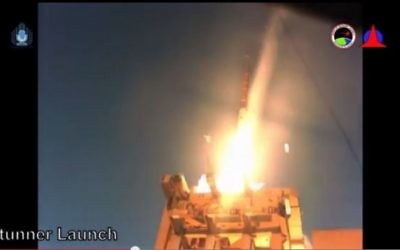 Le système de défense antimissile Fronde de David en action, dans un film publié par l'armée israélienne, le 1er avril 2015 (Capture d'écran Youtube)
