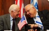 L'ancien président américain Jimmy Carter rencontre Reuven Rivlin, alors président de la Knesset, à la Knesset, le 15 juin 2009 (Crédit : Kobi Gideon / FLASH90)