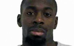 La police française a publié cette photo d'Amédy Coulibaly, soupçonné d'avoir tué une policière à Montrouge le 8 janvier 2015, et quatre personnes dans un supermarché casher à Paris le 9 janvier 2015. (Crédit photo: AFP / Police française)