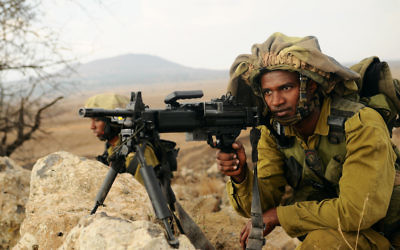 Un soldat éthiopien de la brigade Nahal dans le plateau du Golan (Crédit : Unité de Nir Gal / porte-parole IDF)