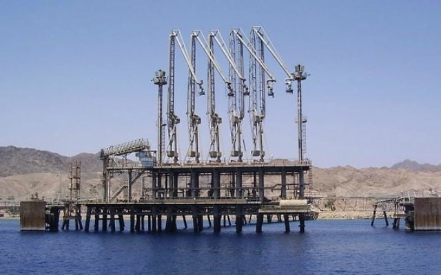 Un terminal pétrolier de l'Eilat Ashkelon Pipeline Company à Eilat (CC BY 2.5 / Pikiwikisrael) Un terminal pétrolier de l'Eilat Ashkelon Pipeline Company à Eilat (CC BY 2.5 / Pikiwikisrael)