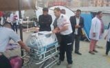 Une équipe du Magen David Adom au Népal prend soin de l'un des quatre bébés israéliens né de mère porteuse avant de prendre un vol Turkish Airlines  (Crédit : Magen David Adom)