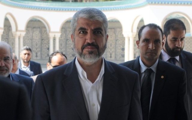 Le chef du Hamas, Khaled Mashaal, en visite en Tunisie en septembre 2014. (Crédit : AFP/ SALAH HABIBI)
