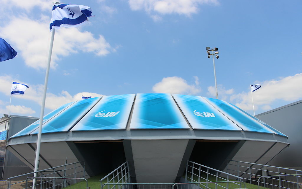 Le stand d’Israel Aerospace Industries (Crédit : Times of Israël)