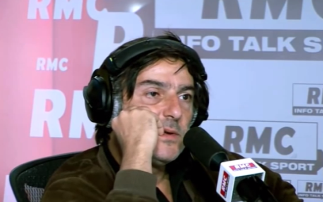 Capture d’écran Yvan Attal - émission de l'immanquable des grandes gueules (Crédit : YouTube/RMC)