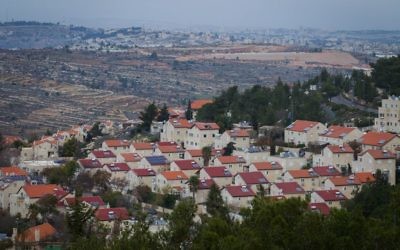 L'implantation d'Efrat ,en Cisjordanie, le 17 décembre 2014. (Crédit :Miriam Alster/Flash90)